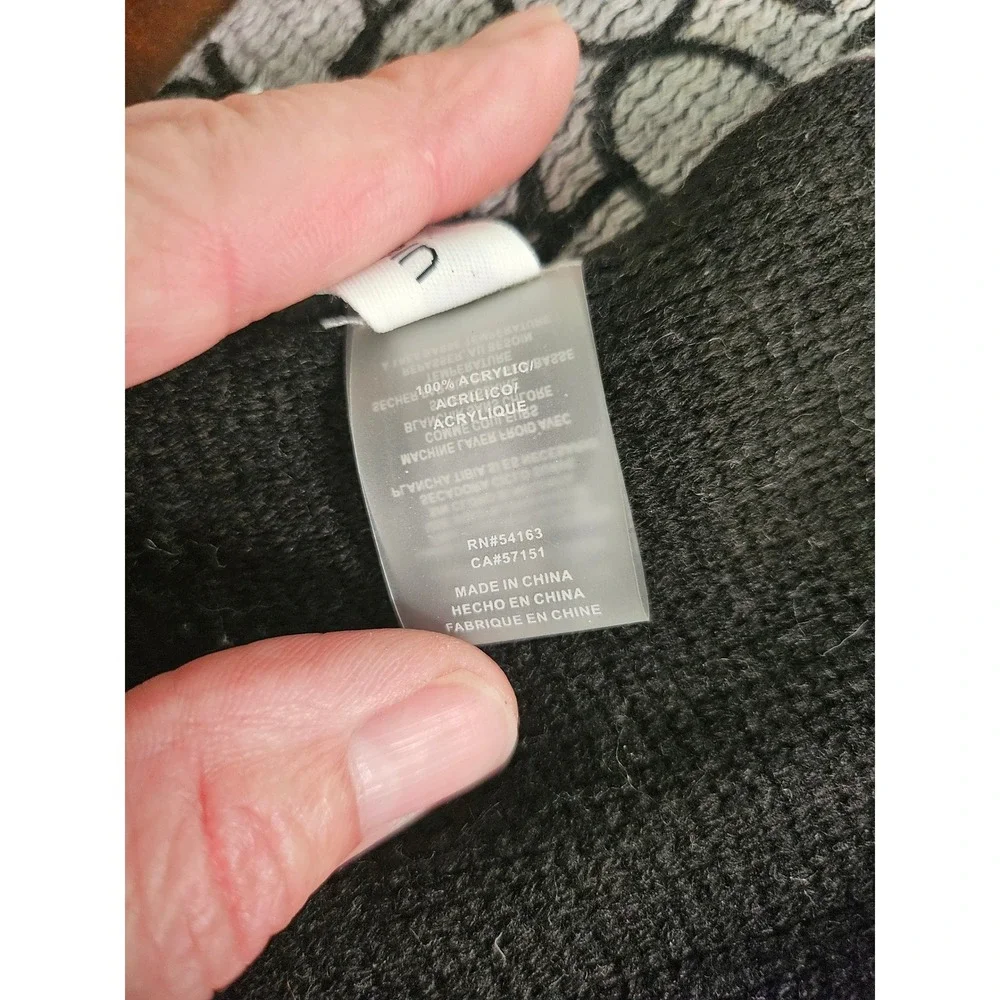 Calvin Klein Scarf Women OS Grey Black Logo Print Knit Fringed CAMWL0033